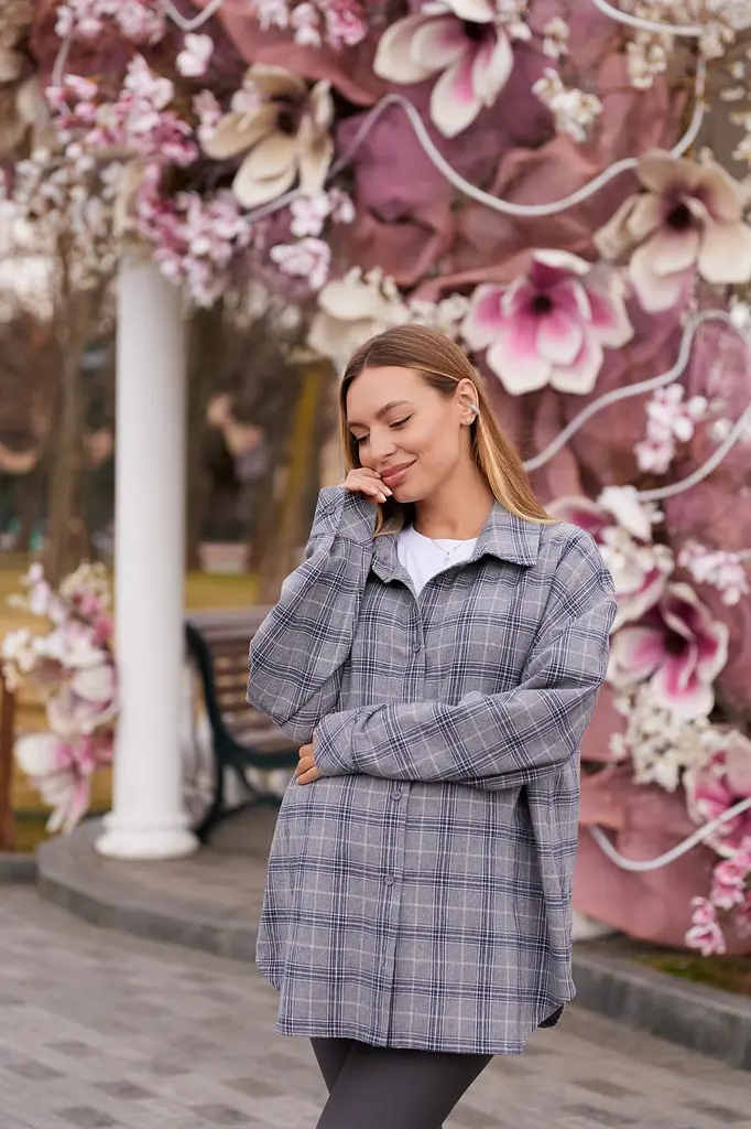 Женская рубашка для беременных стиля oversize в клетку для будущих мам Siena S - М (42 - 44) Lullababe серый - фото 5