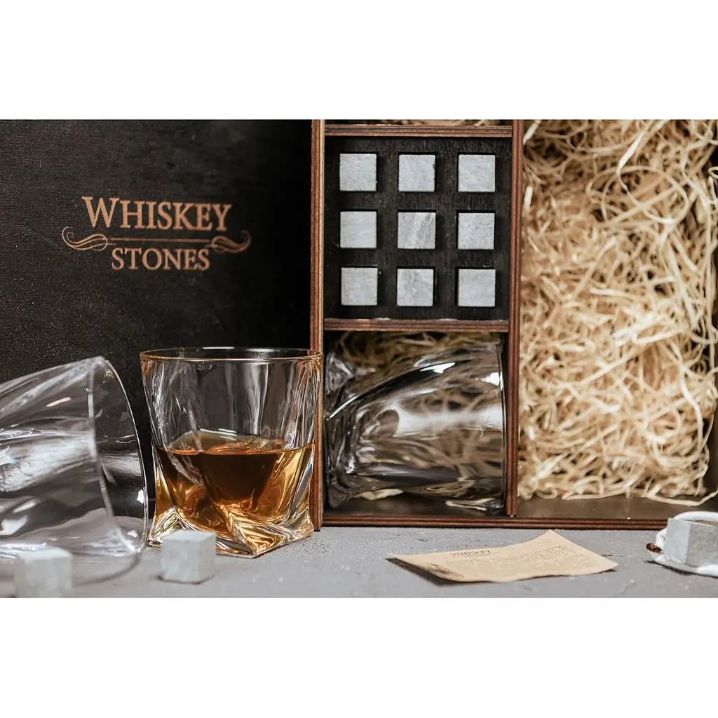 Подарунковий набір Whiskey Stones камені для віскі у дерев'яному пеналі №8 + 4 склянки Bohemia Quadro + щипці + мішечок - фото 6
