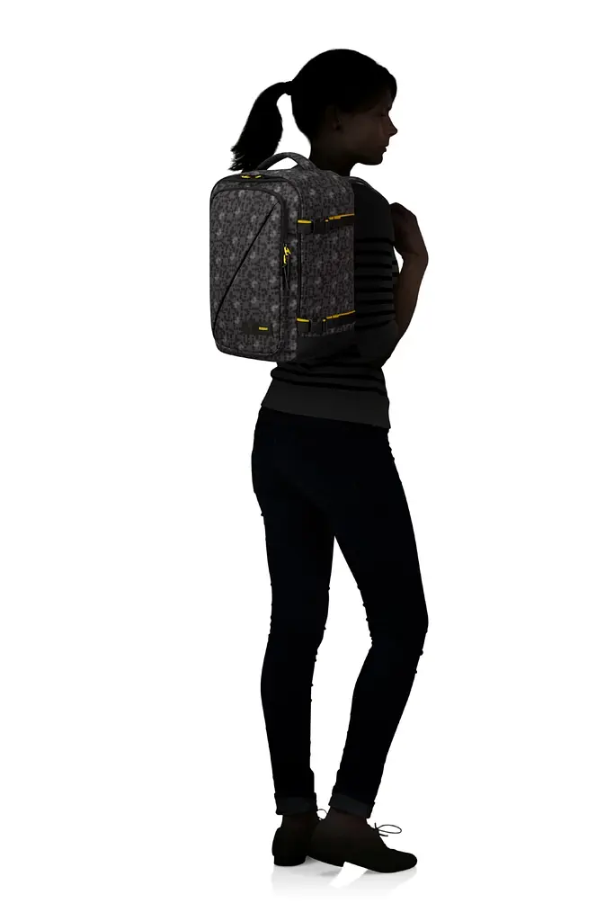 Рюкзак S American Tourister TAKE2CABIN DISNEY MICKEY URBAN PIXEL 40x25x20 62C*18001 - фото 5