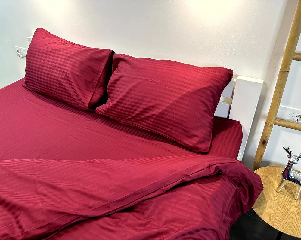 Постільна білизна LARA сатин-страйп LUX red d13225е євро - фото 2