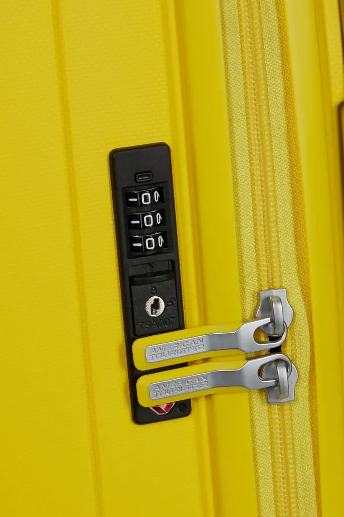 Валіза American Tourister REJOY ELECTRIC YELLOW 55x40x20 55 см MH3*06001 - фото 8