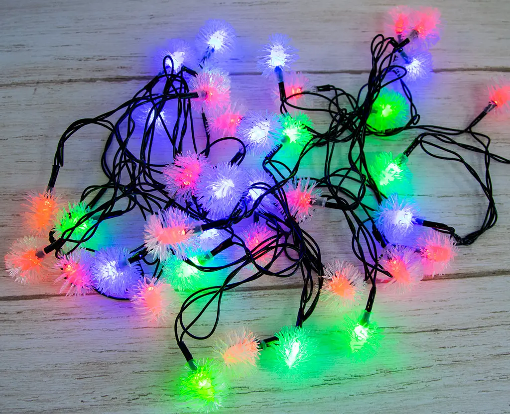 Светодиодная новогодняя гирлянда 5.7 м Xmas 40P T1 Снежинки led гирлянда на елку - фото 2