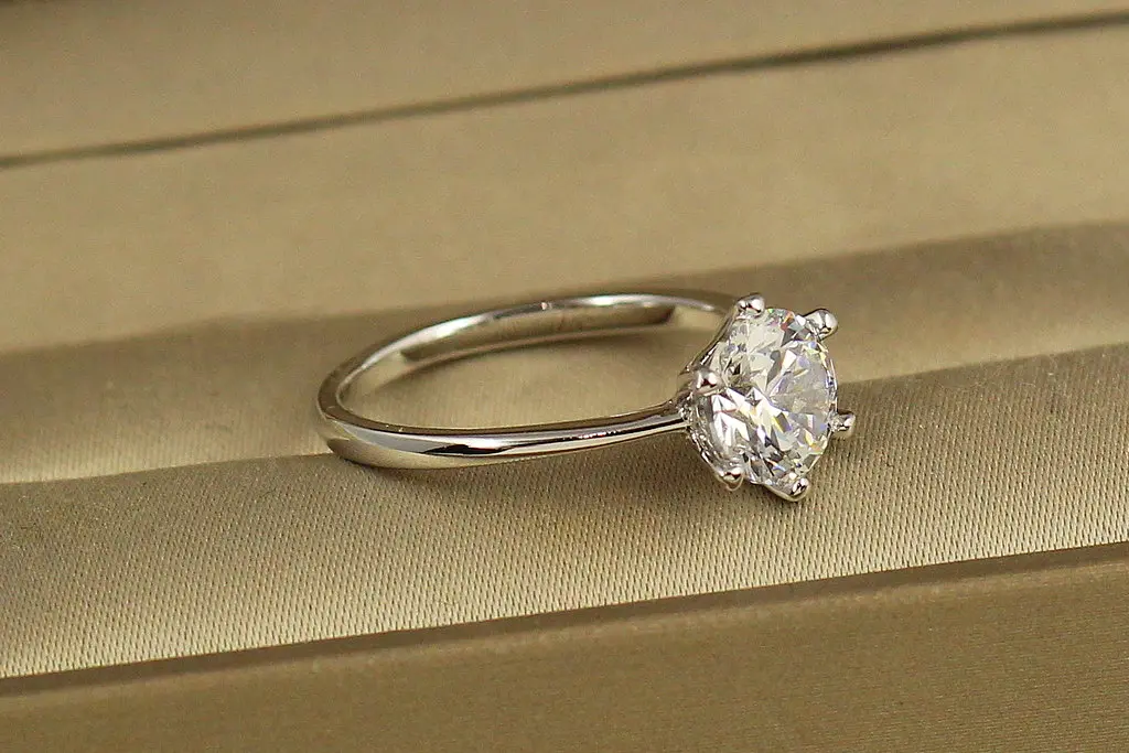 Кільце Xuping Jewelry Обітована р 19 сріблясте - фото 2