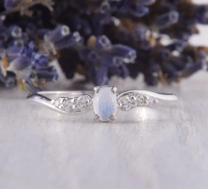 Каблучка з білого золота з місячним каменем K-0267 - фото 4
