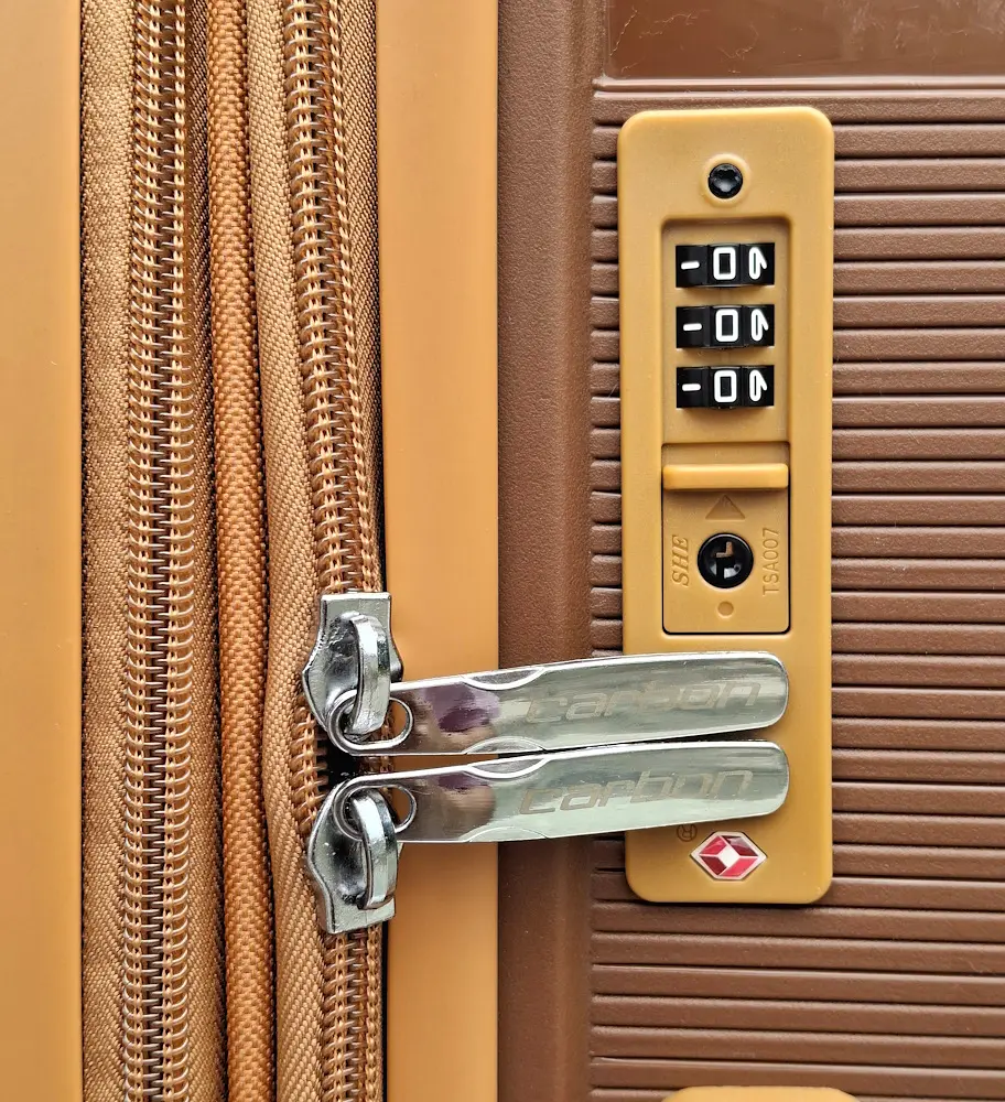 Валіза середня Carbon 7898 M поліпропілен з розширенням Коричневий - фото 2