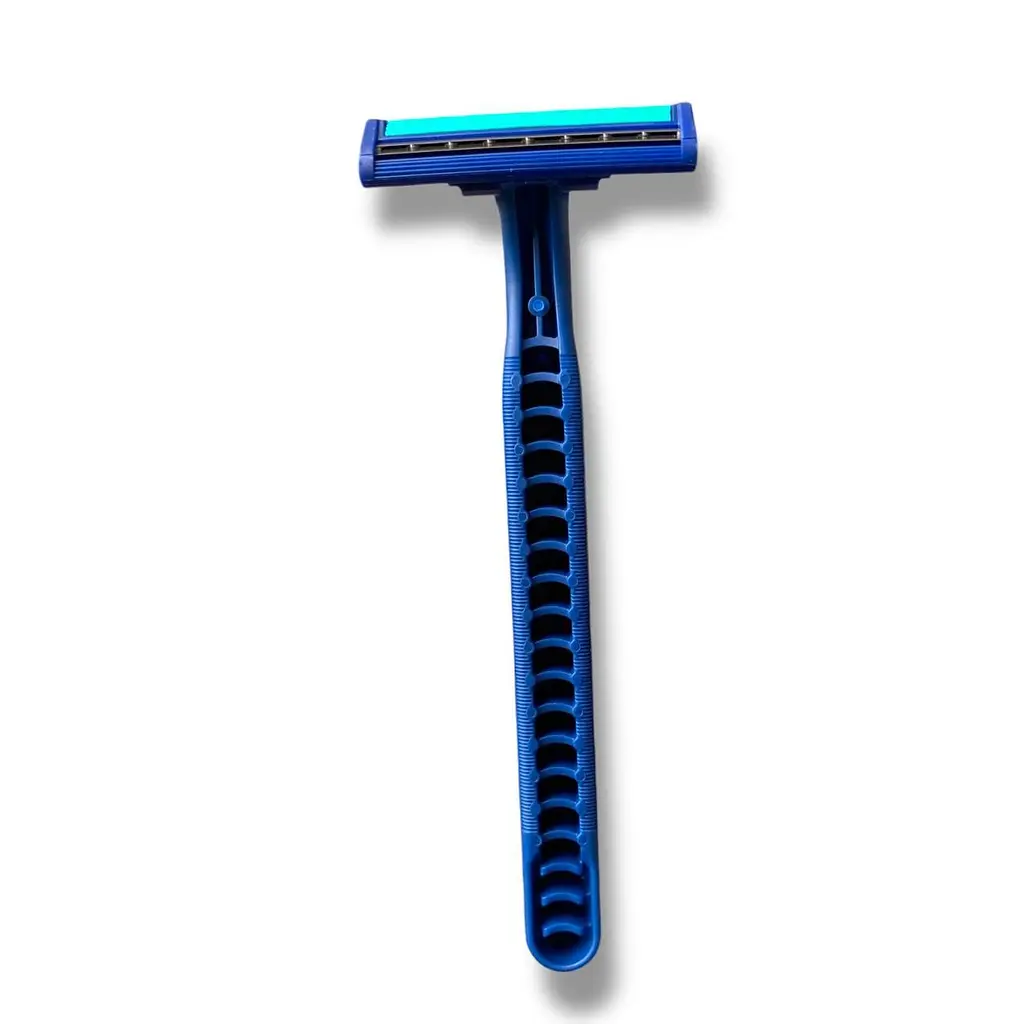 Gillette Blue II Plus одноразові бритви чоловічі 14 штук з алое, подвійне лезо, зручна ручка - фото 3