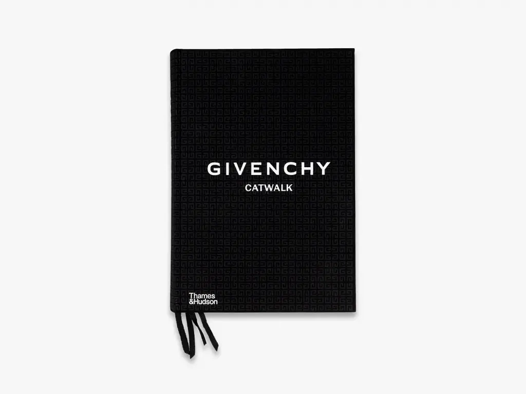 Givenchy Catwalk: The Complete Collections - фото 4
