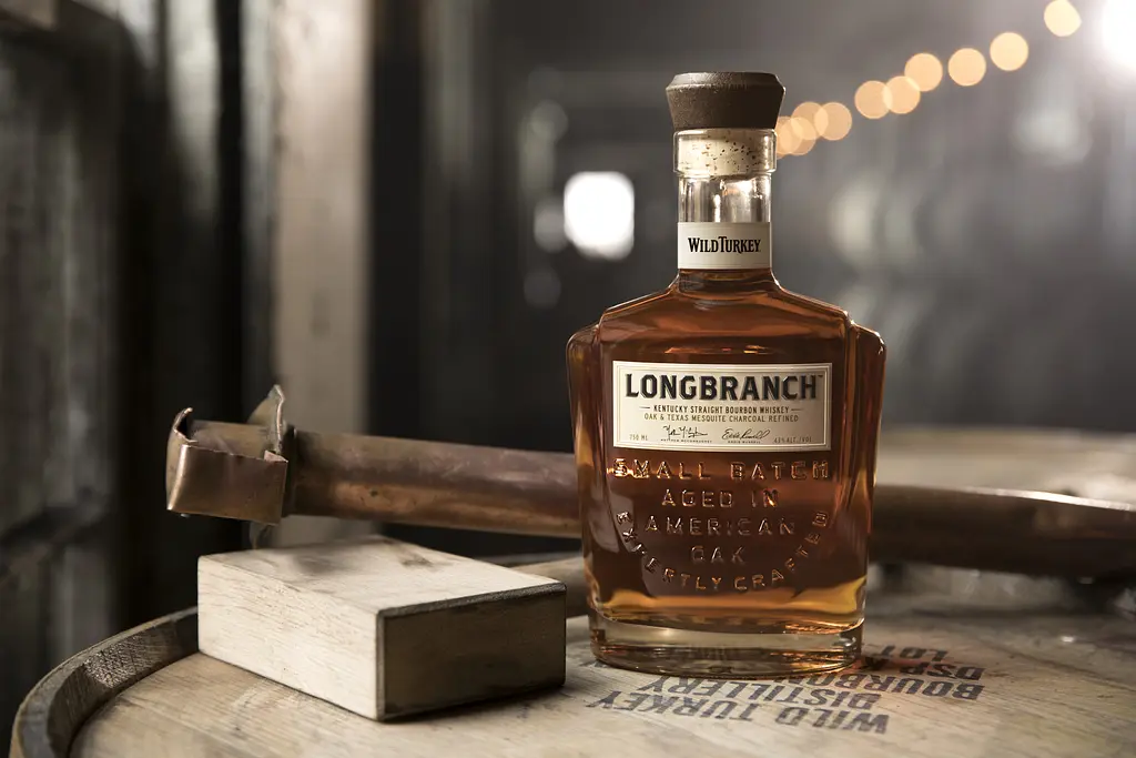 Виски Wild Turkey Longbranch Kentucky Straight Bourbon Whiskey 43% 0.7 л - фото 4