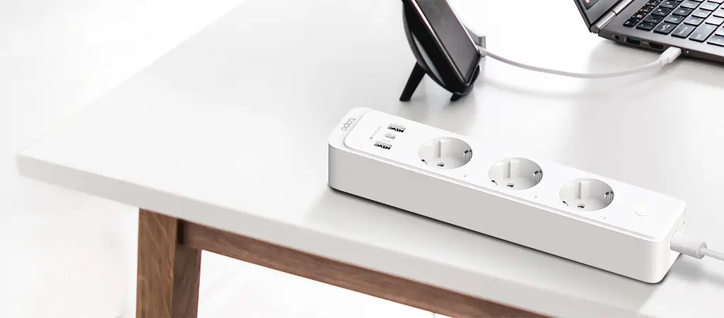 Сетевой фильтр-удлинитель с Wi-Fi TP-LINK Tapo P-300 N300 10A 2300W 3xSchuko 2xUSB 3.0 PD QC3.0 - фото 2