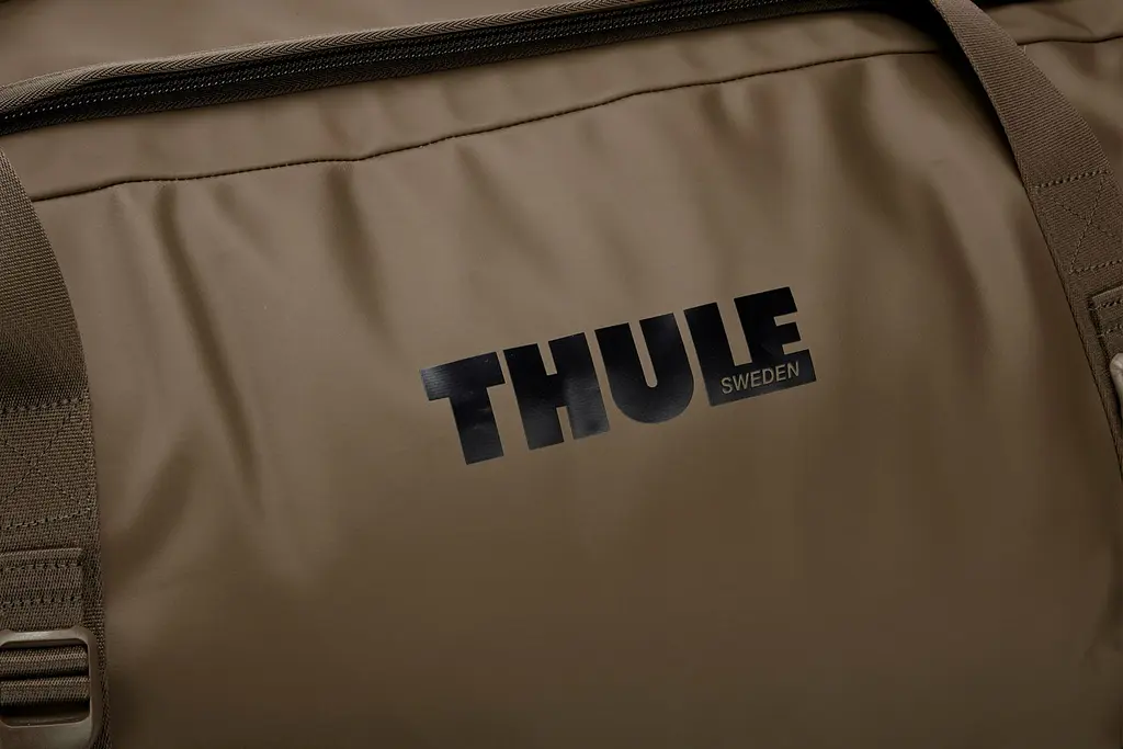 Спортивная сумка Thule Chasm Duffel 130L (Deep Khaki) 3205600 (TH 3205600) - фото 10