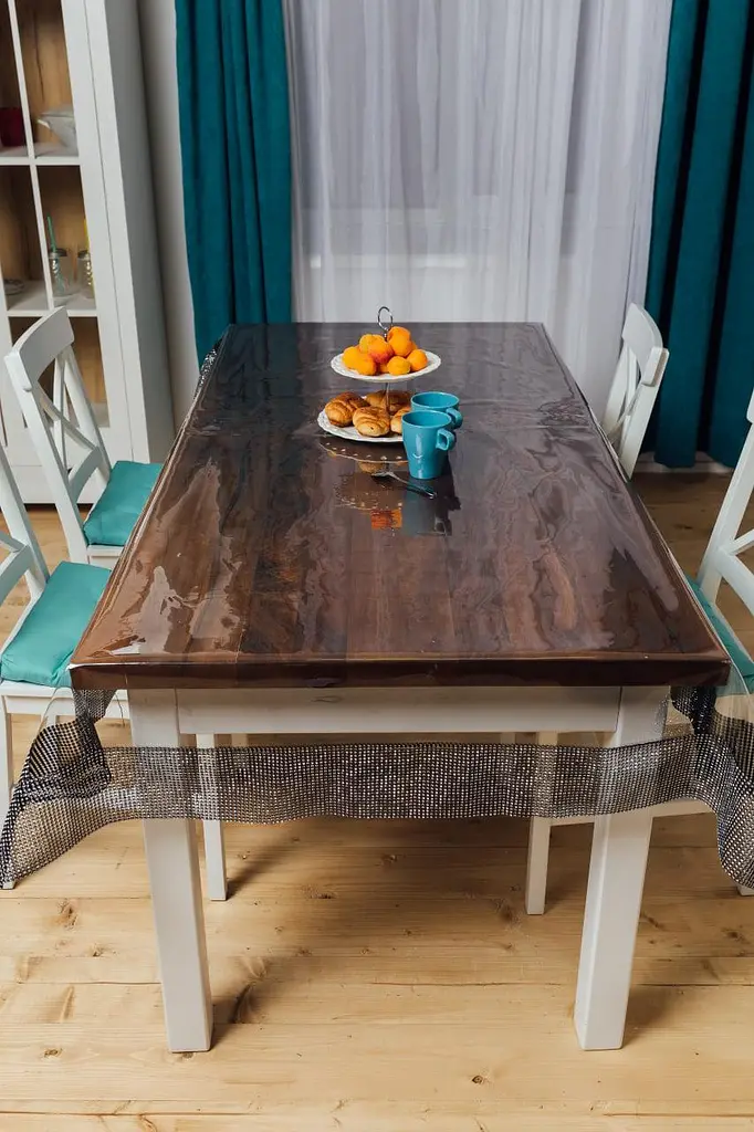 Скатерть силиконовая с черной стразовой лентой с камнями двойной 200х110 см - фото 5