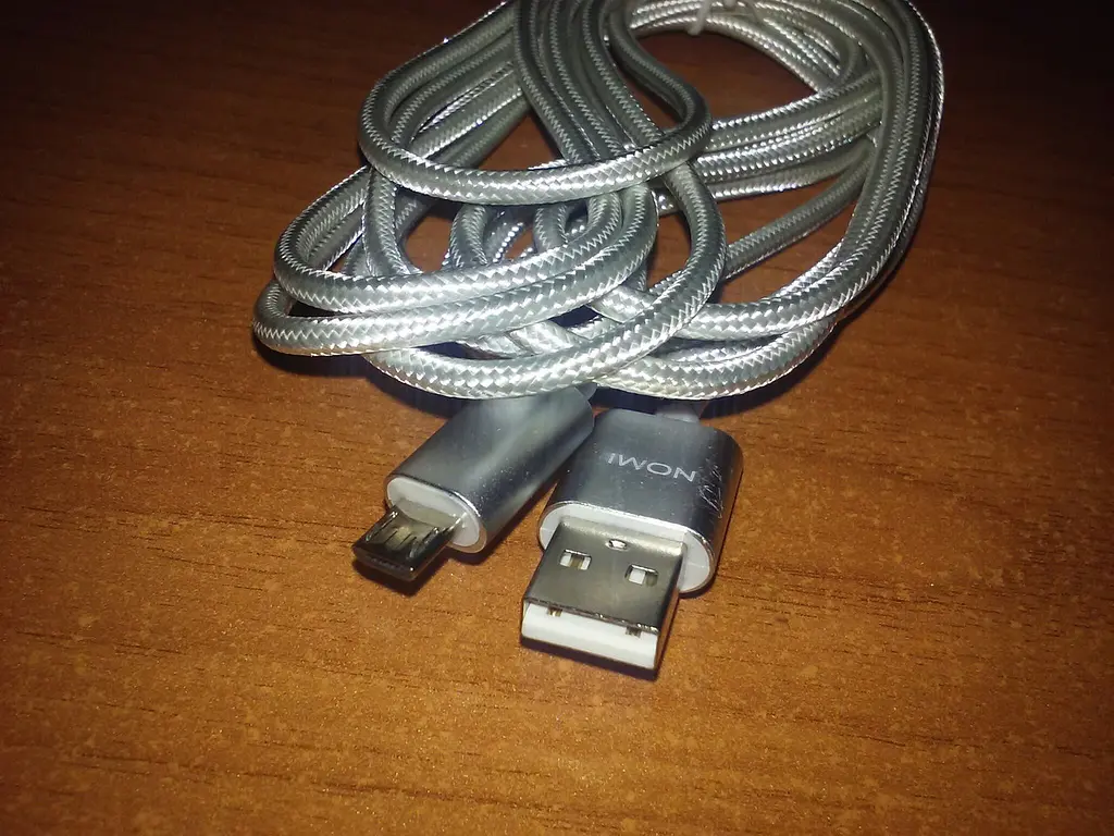 Кабель microUSB с длинным разъемом Nomi 2 м - фото 2