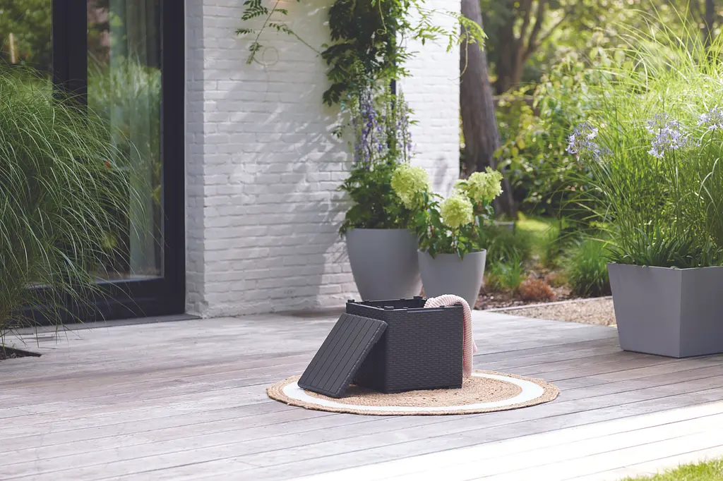 Стіл-скриня Keter Vigo графіт 50 л - фото 4