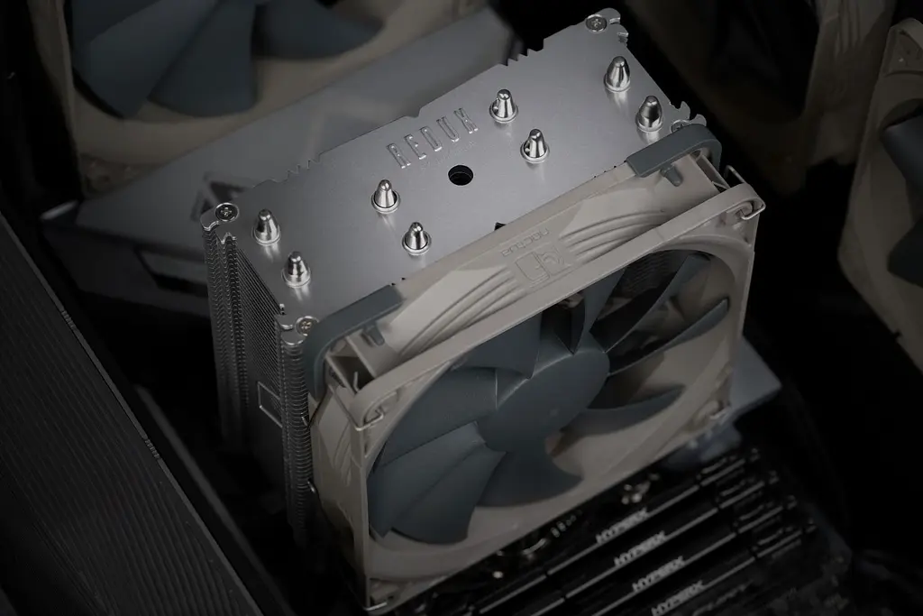 Кулер для процесора Noctua NH-U12S redux, алюміній, 1x120 мм, для Intel 2066/2011-3/2011/1700/1366/1156/1155/1150, AMD AM4/AM3+/AM3/AM2+/AM2/FM2+/FM2/FM - фото 4