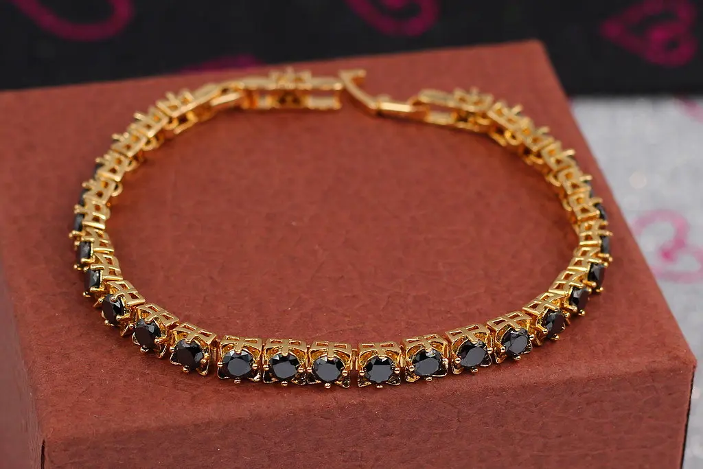 Браслет Xuping Jewelry квадратні ланки з чорним камінням 17 см 5 мм золотистий - фото 2