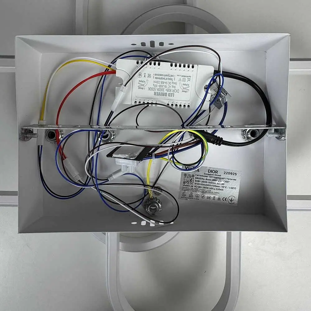 Світильник LED smart DIOR+пульт 90W 3000-5000K IP20 квадрат білий Violux ( 220925 ) - фото 7