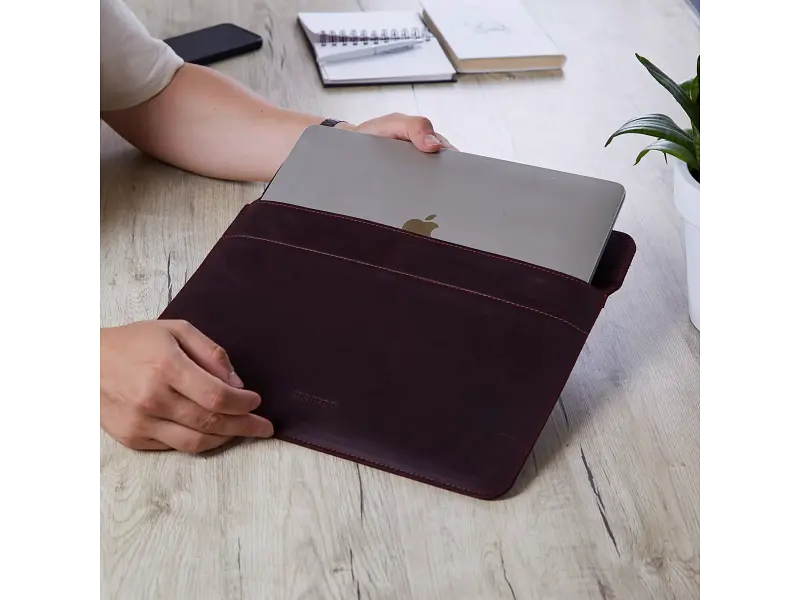 Чохол для ноутбука InCarne Klouz MacBook Pro 16 2019-2025 (вінтажний) бордо (klouz-burgundy-vintage-pro-16) - фото 6