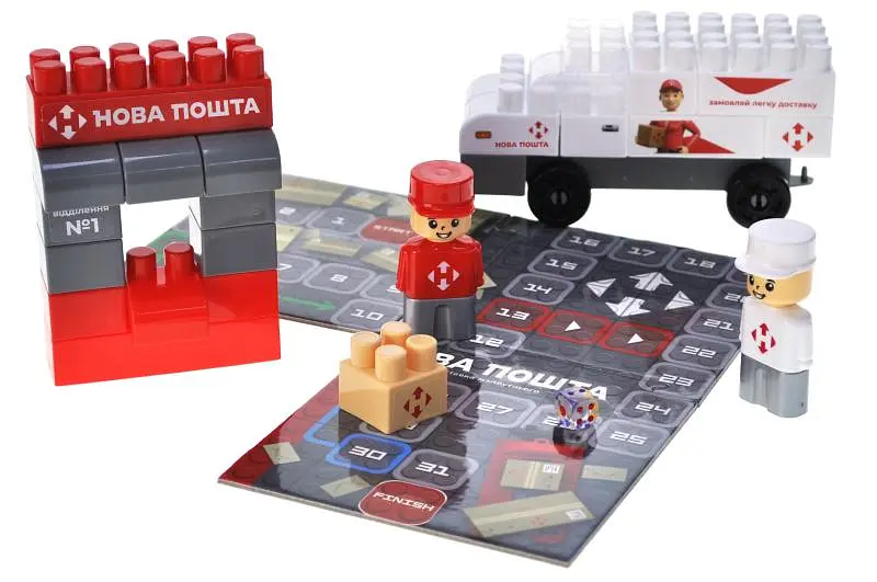 Конструктор блоковий QB300-107 "Block&Steps: НОВА ПОШТА. Поштомат Майбутнього" + ходилка та гра 3в1, 42дет. qbee - фото 3