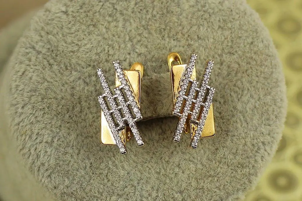 Сережки Xuping Jewelry Комбінаторіка з родієм 1,8 см золотисті