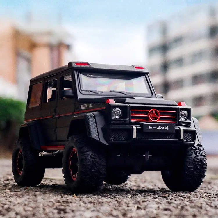 Колекційна металева модель автомобіля АвтоЕксперт Mercedes-Benz G500 4x4 з інерцією, світлом та звуком 1:24 - фото 5