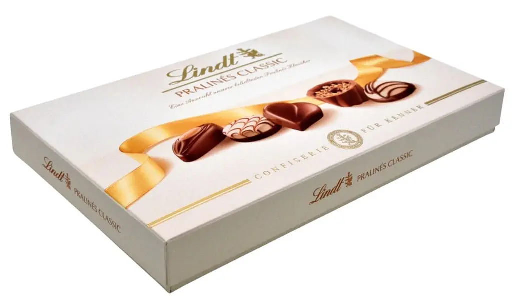 Шоколадні цукерки Lindt Pralines Classic Chocolate 125г - фото 5