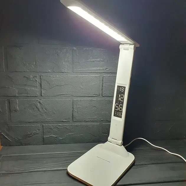 Настільна лампа з дисплеєм від USB - фото 3