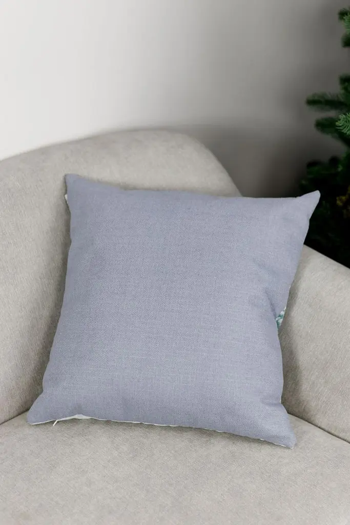 Подушка Прованс гобеленовая Сказочные гномы Скворечник 45х45 см (38479) - фото 3