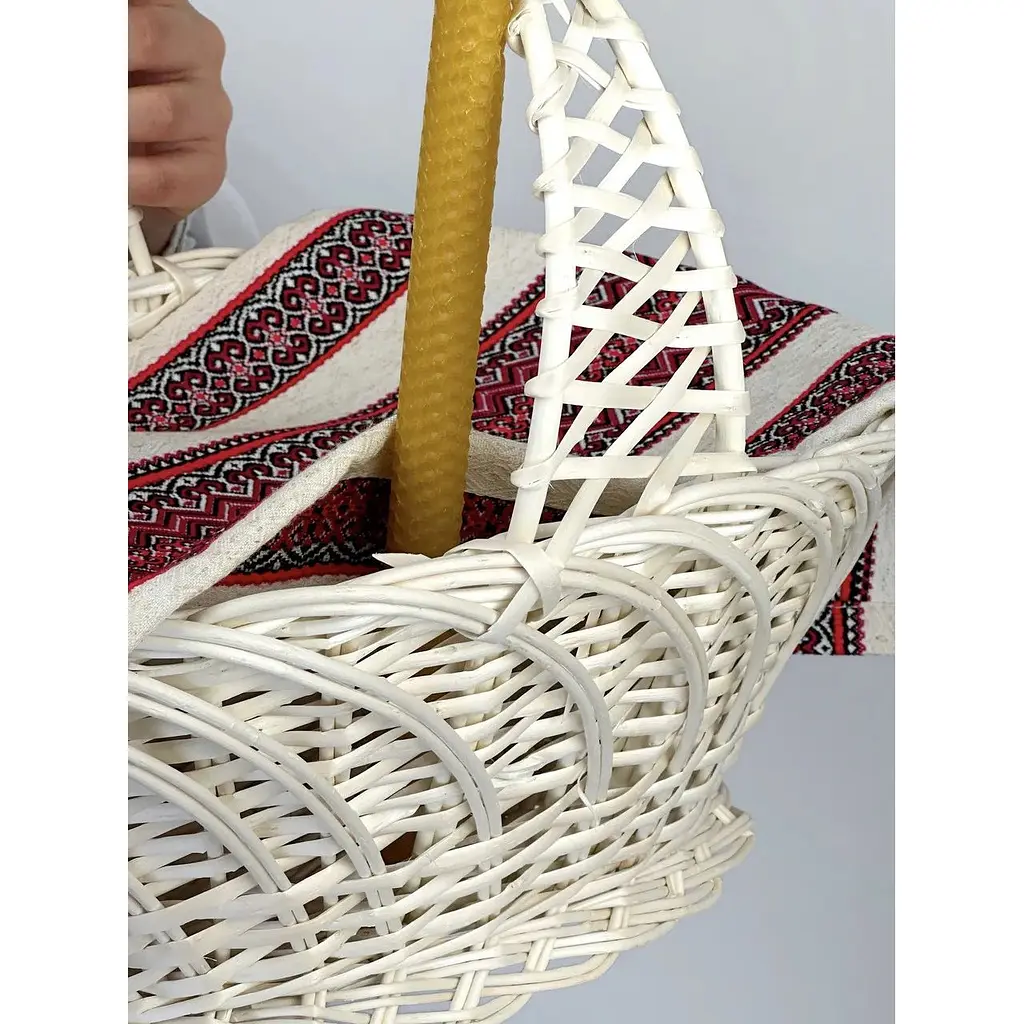 Комплект Пасхальная корзина Галичина белая с полотенцем 70х30 см Рандеву красный и полотенцем - фото 4