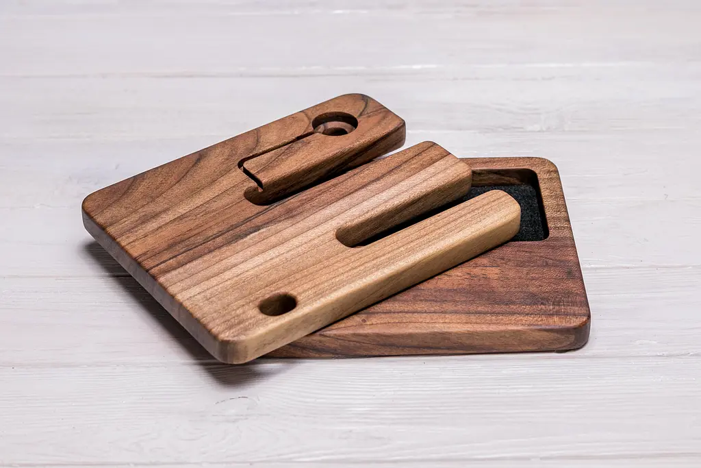 Дерев'яний органайзер для смартфона Apple ecoWalnut 210x170x170 мм - фото 2