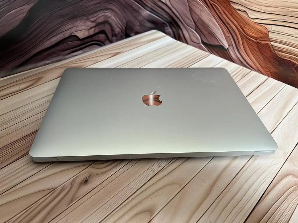 Ноутбук Apple MacBook Air 13" i5-8210Y/16/256 (FVFZ60M3LYWR) Б/в - фото 7