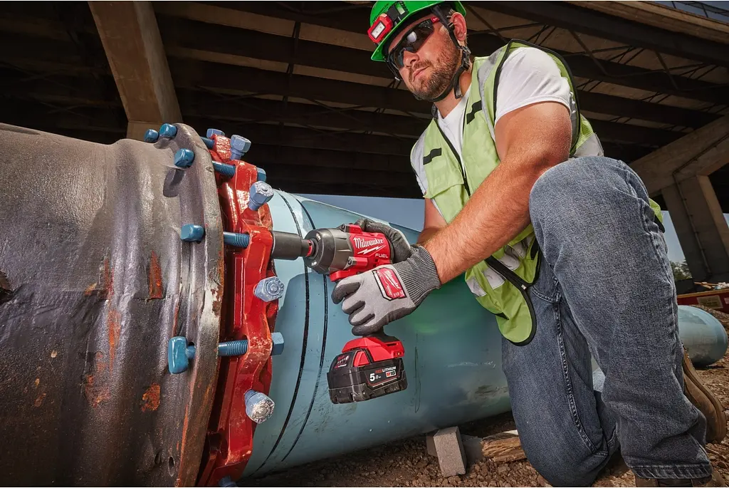 Milwaukee Гайковерт ударний аккумуляторний Milwaukee M18 FHIW2F12-0X 18В 1491Нм 0-2000об/хв 1/2" кейс 3.4кг без АКБ та ЗП - фото 8