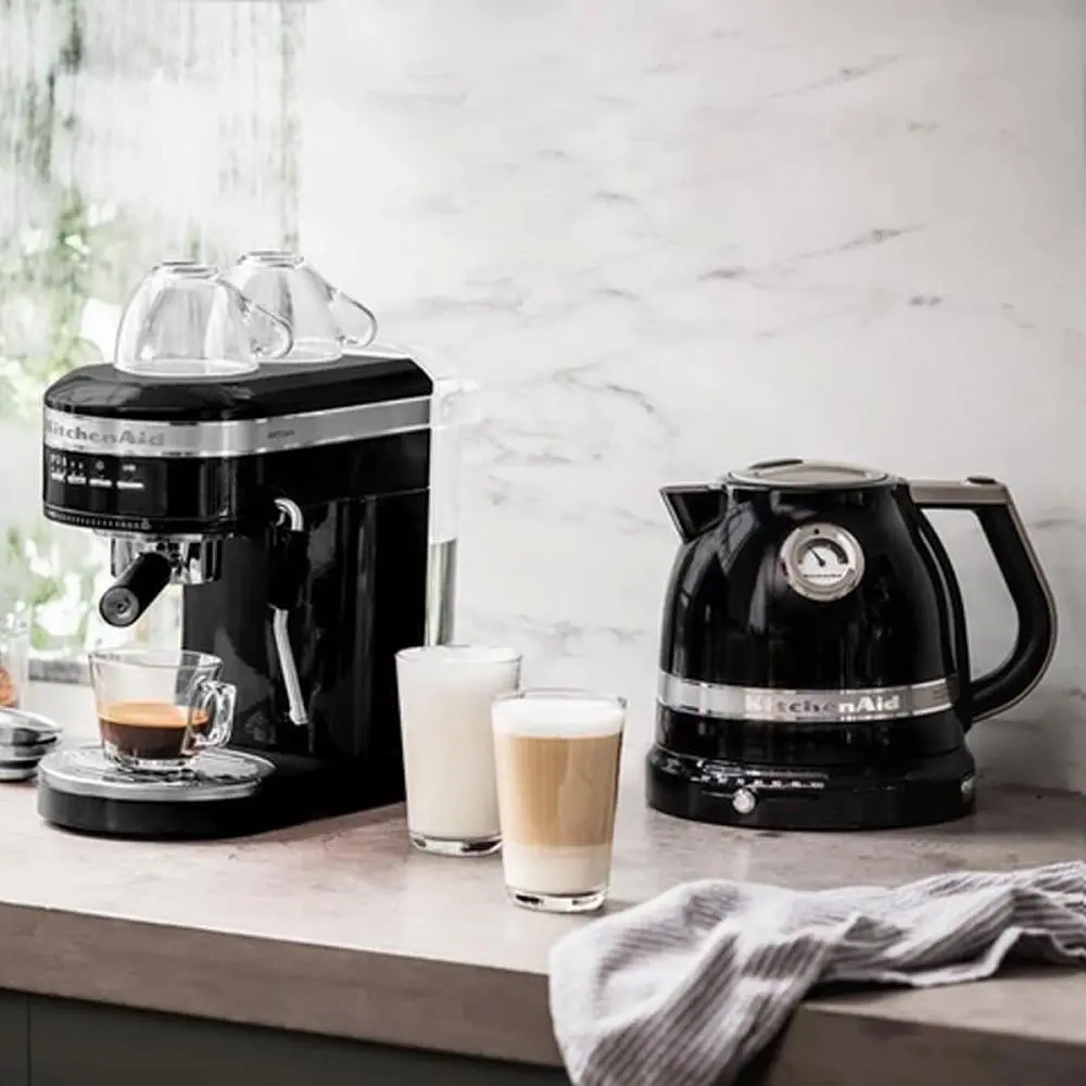 Електрочайник KitchenAid 5KEK1522EOB - фото 5