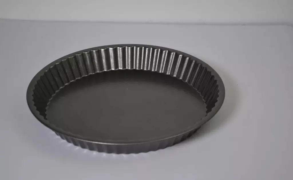 Форма для тарта Gusto GT-3125-1 25х3 см чорна - фото 4