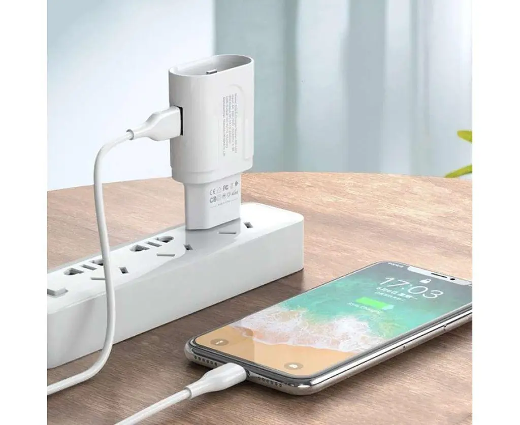 Сетевое зарядное устройство для Remax RP-U32 1 порт для AirPods белый. - фото 3