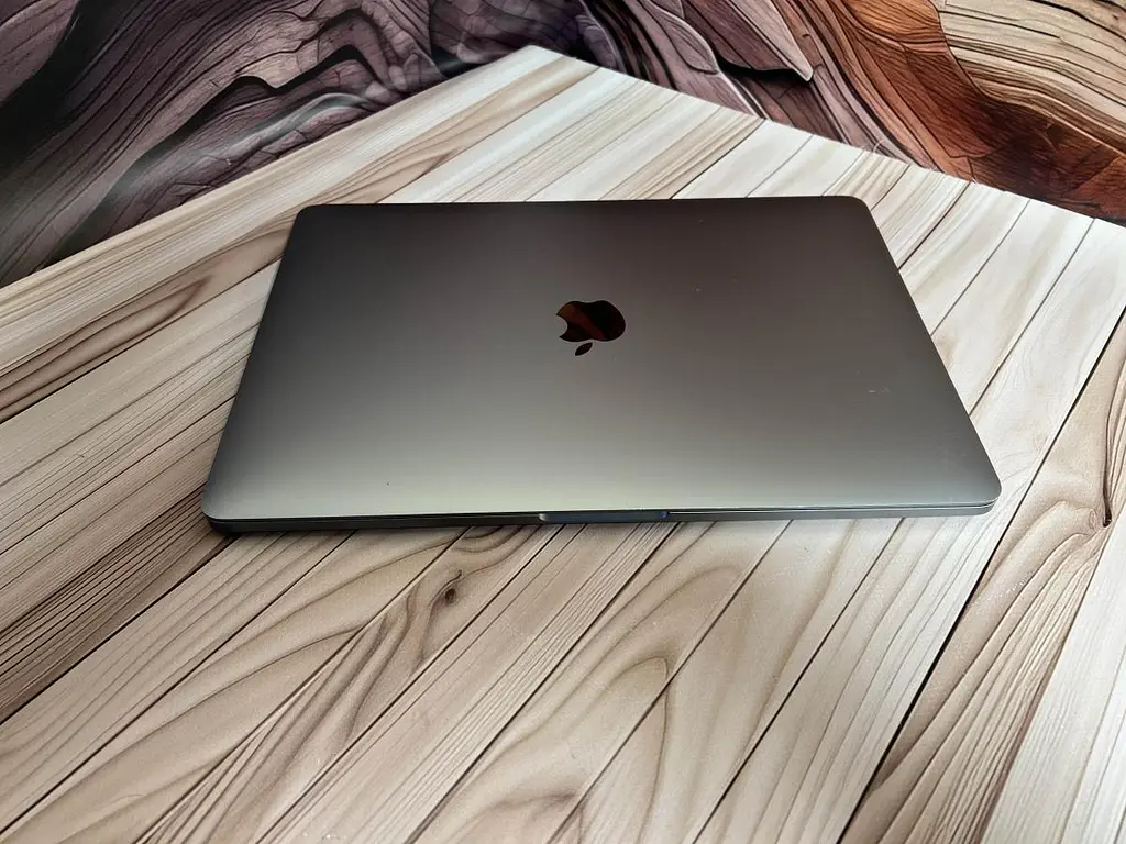 Ноутбук Apple MacBook Pro 13" 2018 i7-8559U/16/500 (C02XJ0R9JHD2) Б/в - фото 8