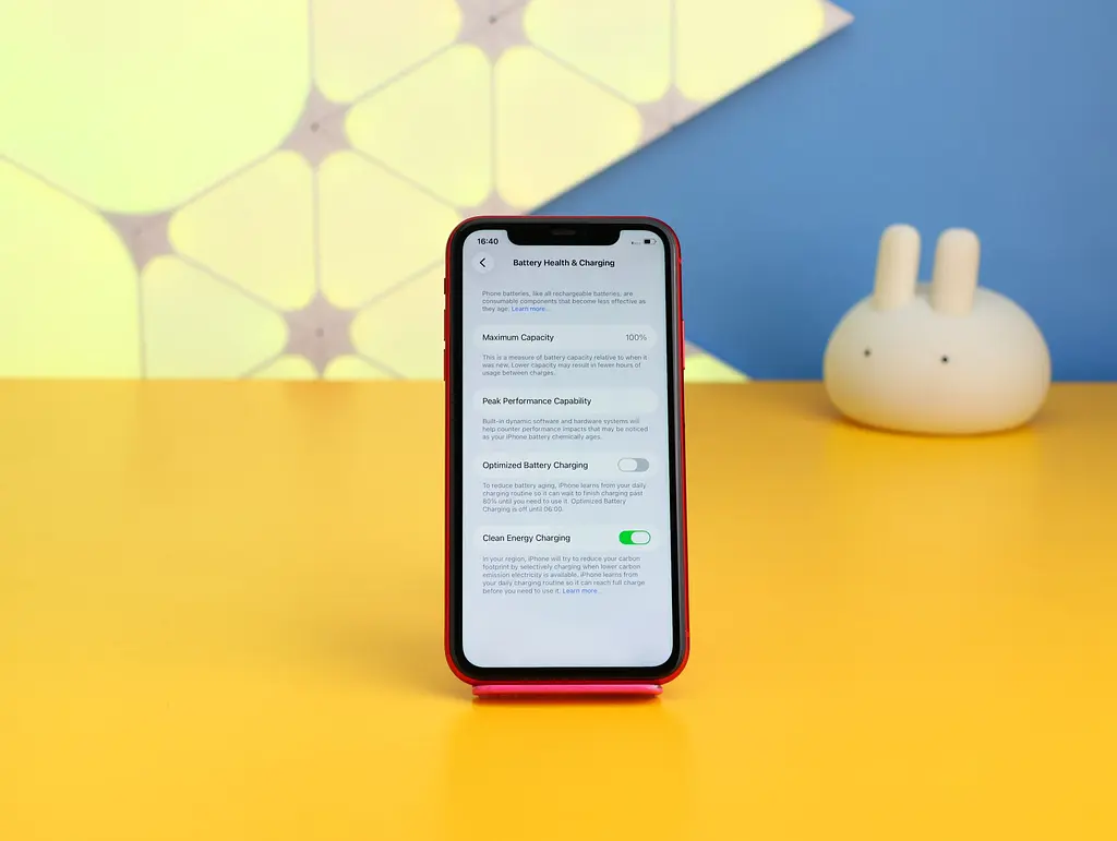 Смартфон Apple iPhone 11 256GB Product Red (MWLN2) Б/В [162061] - фото 2