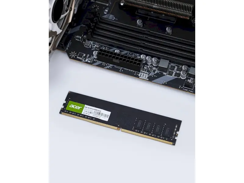 Пам'ять для настільних комп'ютерів Acer 8 GB DDR4 3200 MHz UD100 (BL.9BWWA.222) - фото 2