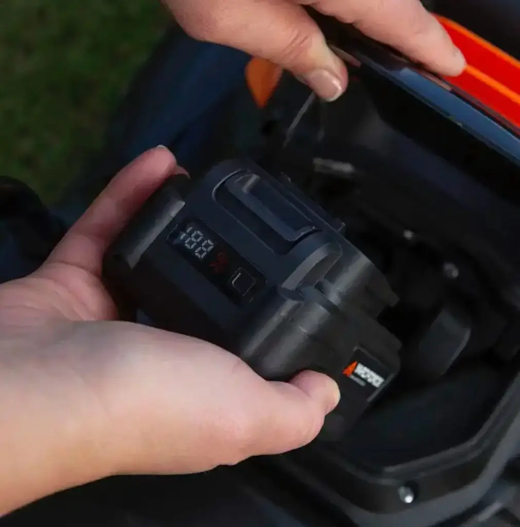 Газонокосарка акумуляторна Yard Force LM C33 - фото 3