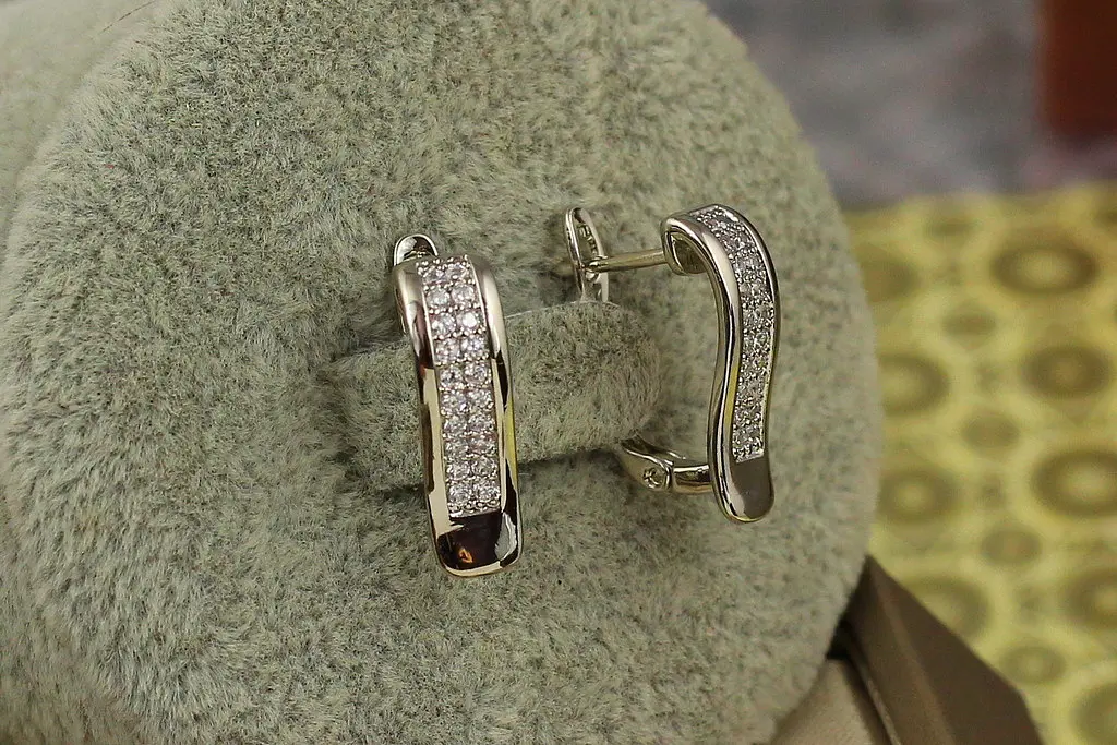 Сережки Xuping Jewelry хвиля з двома доріжками 1,7 см сріблясті - фото 3