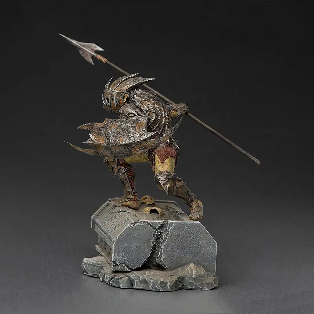 Статуетка LORD OF THE RINGS Armored Orc Art Scale 1/10 (Володар перснів) - фото 4