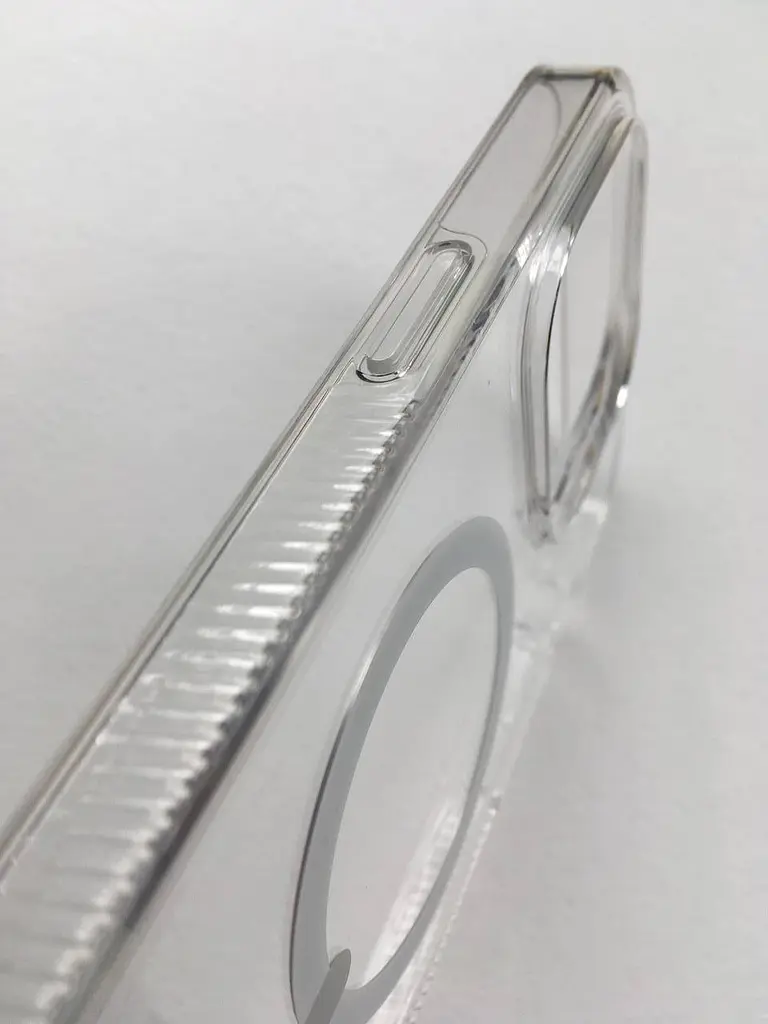 Оригінальний протиударний чохол Gear4 Piccadilly MagSafe Case для Apple iPhone 14 Pro (6.1") Clear - фото 4