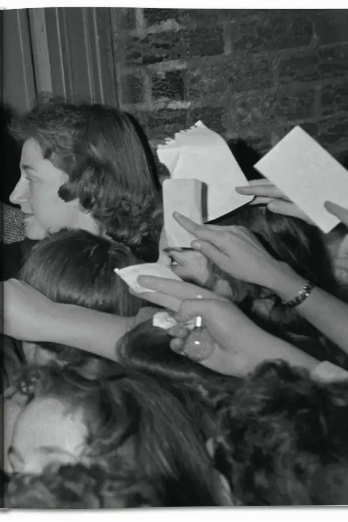 Alfred Wertheimer. Elvis and the Birth of Rock and Roll - фото 7
