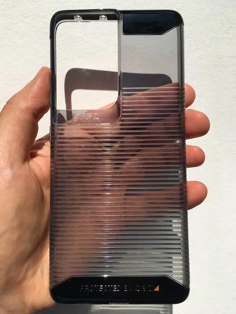 Оригінальний протиударний чохол для Samsung Galaxy S21 Ultra GEAR4 Havana Smoke силіконовий - фото 3