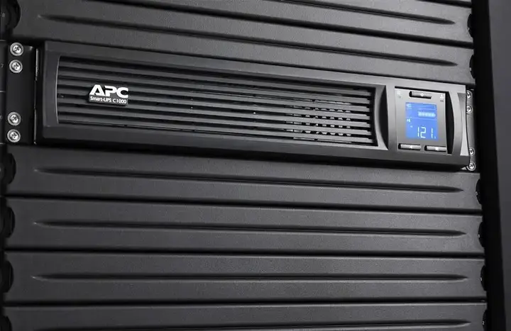 Джерело безперебійного живлення APC Smart-UPS 1000VA RM LCD (SMC1000I-2U) - фото 4