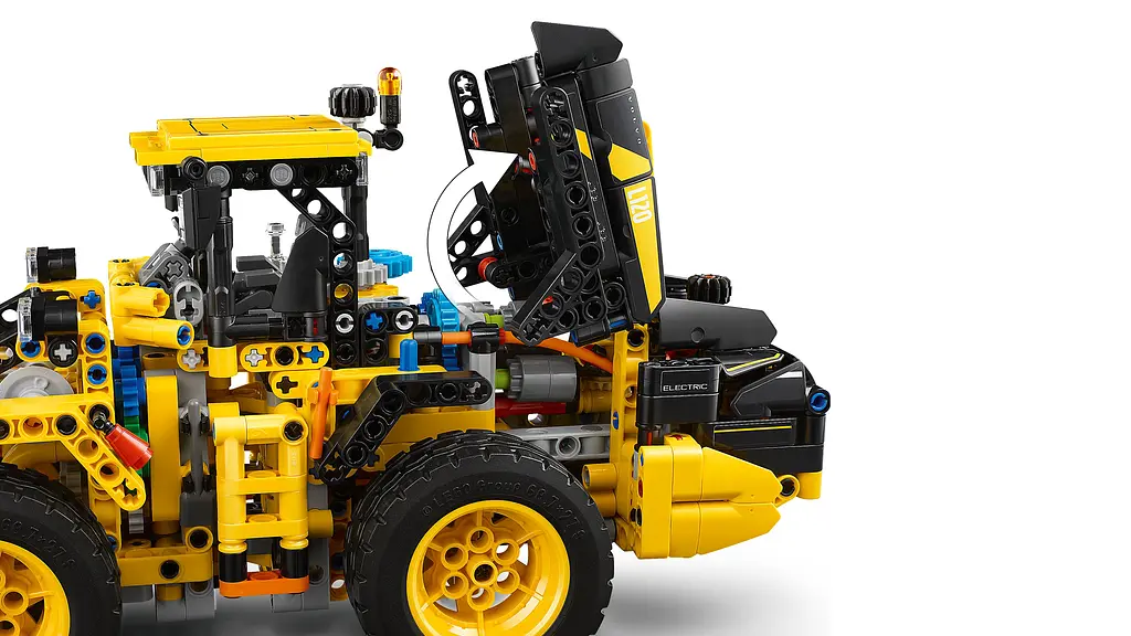 Конструктор LEGO Technic Колісний навантажувач Volvo L120 Electric 973 деталі (42209) - фото 9