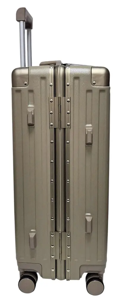 Валіза середня M Madisson Snowball 66503 M 64x43x26 см 100% полікарбонат на клямках Шампань - фото 5