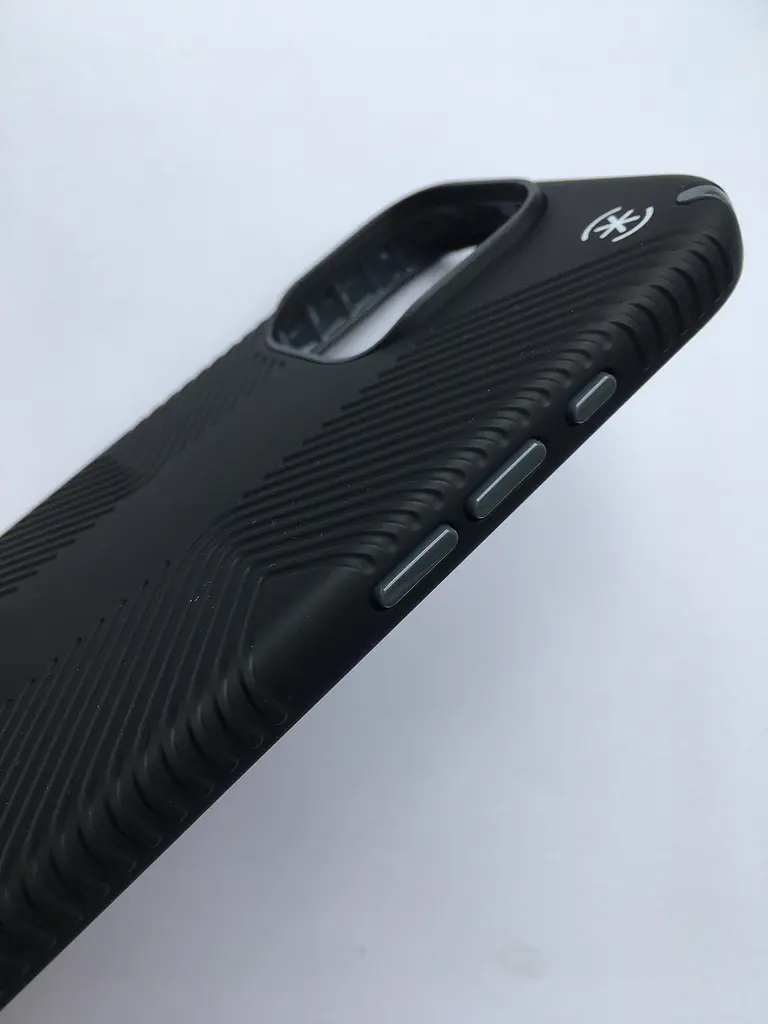 Оригінальний протиударний чохол Speck Presidio2 Grip MagSafe для iPhone 16 Pro (6.3") Black 150761-3205 - фото 6