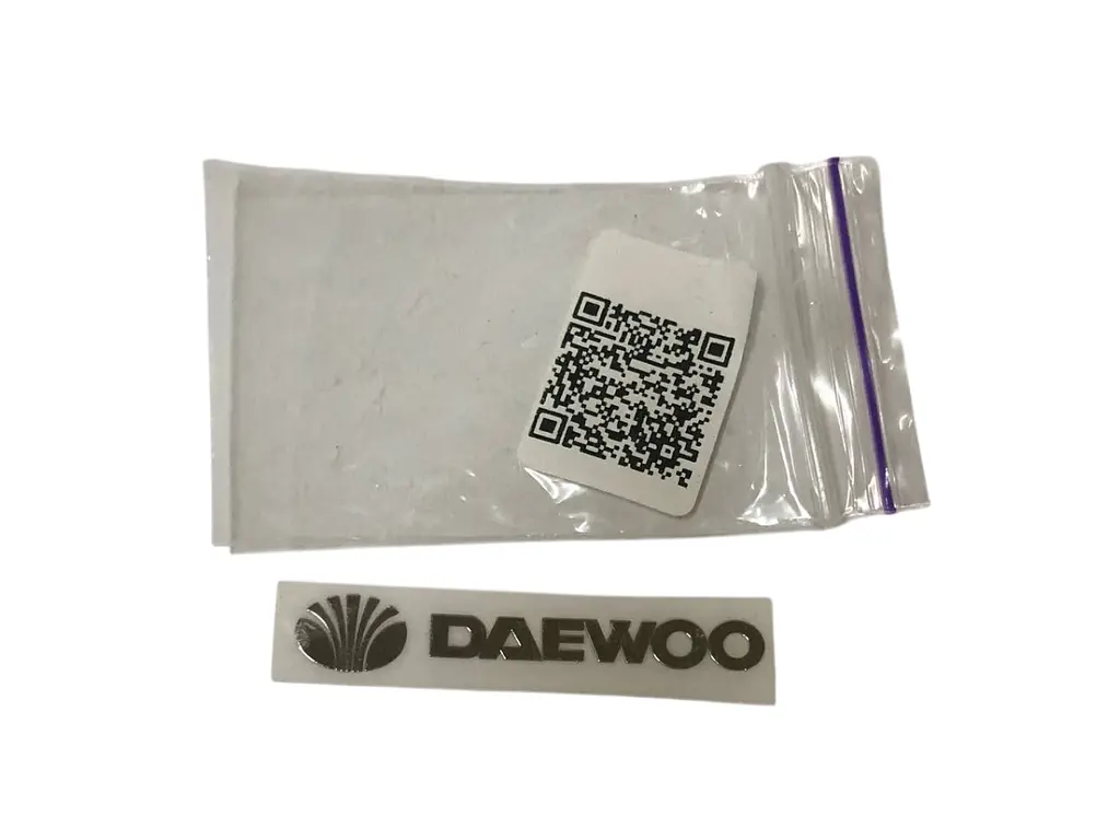 Емблема напис Daewoo (50х9мм) світловідбивна Метал (на скотчі) - фото 2