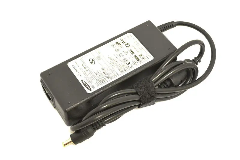 Блок живлення для ноутбука Samsung 90W 19V 4.74A 5.5x3.0mm AD-9019 Аналог - фото 2