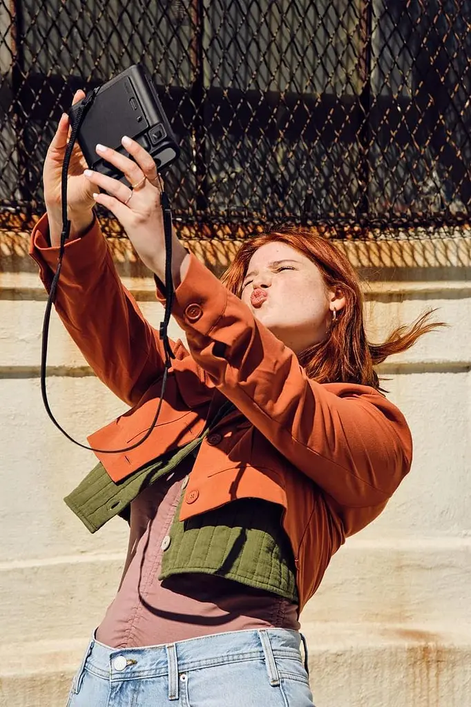 Фотоапарат Fujifilm Instax Square SQ40 - фото 7